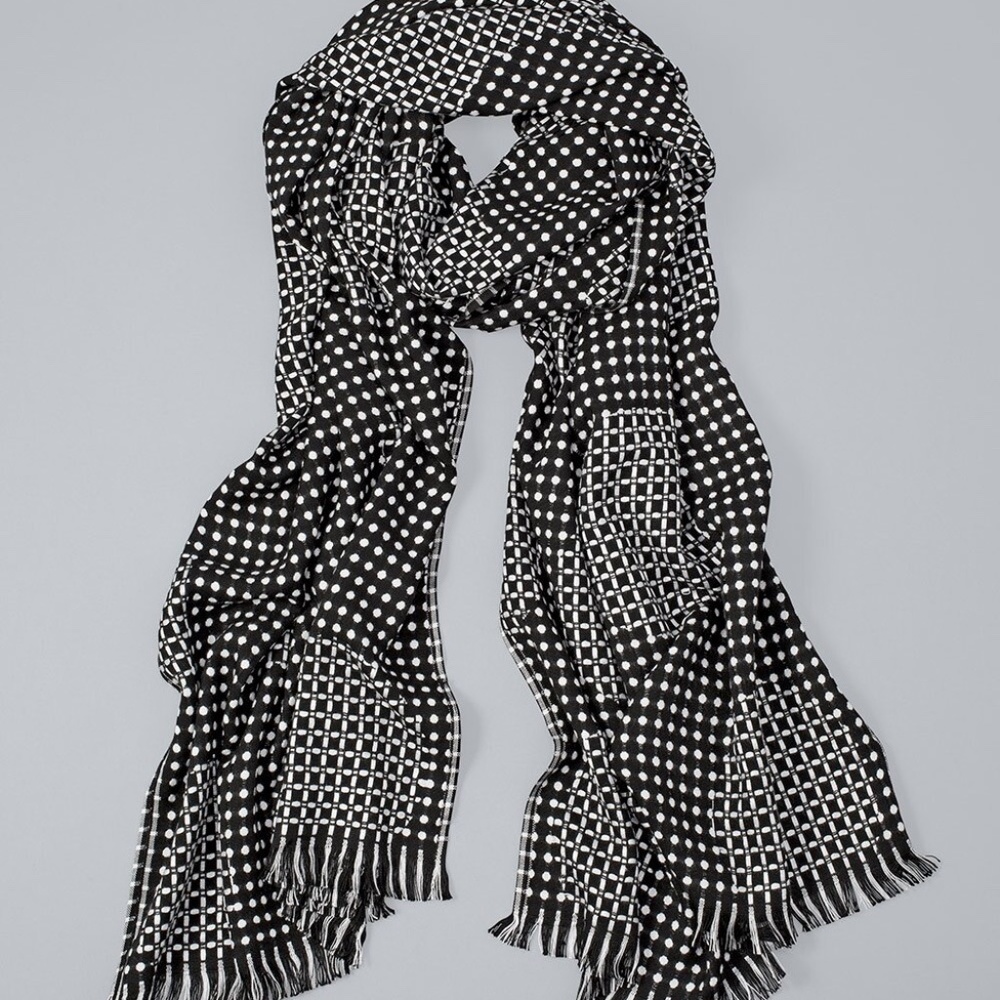 WHBM Cozy Oblong Scarf - OS